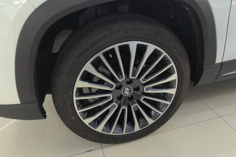 Used JETOUR Shanhai L9 2024 1.5TD 2DHT Pro 5-Seater Left Front Wheel Hub