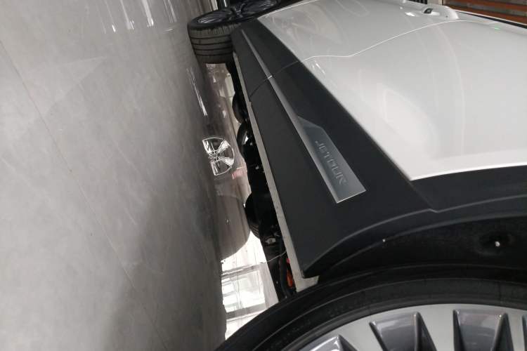 Used JETOUR Shanhai L9 2024 1.5TD 2DHT Pro 5-Seater Left Side Sill