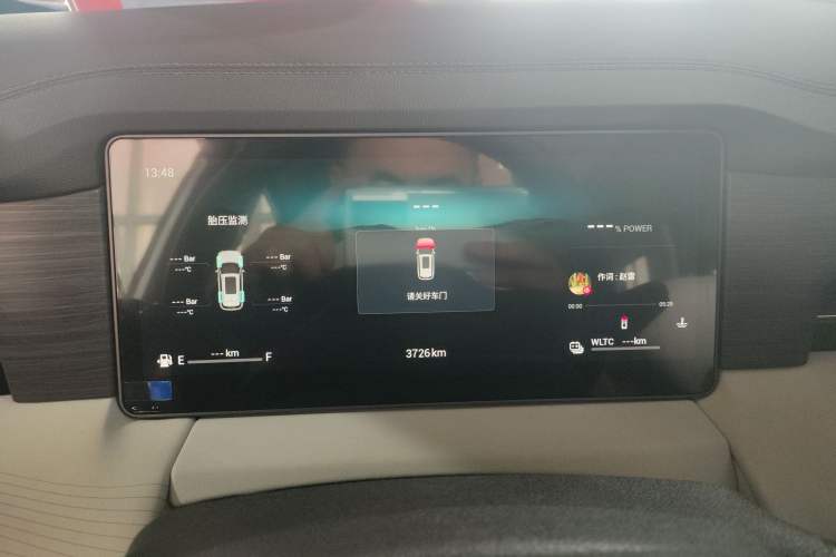 Used JETOUR Shanhai L9 2024 1.5TD 2DHT Air 7-Seater Odometer Close Up