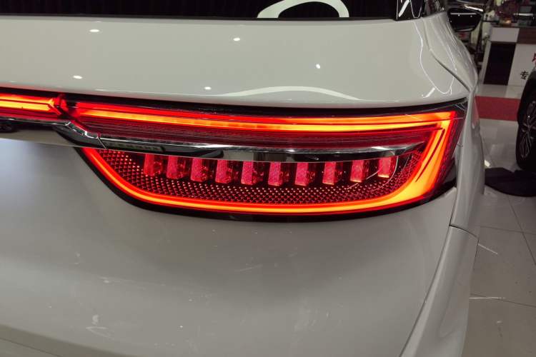 Used JETOUR Shanhai L9 2024 1.5TD 2DHT Pro 5-Seater Right Rear Taillight