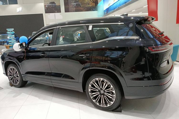 Used JETOUR Shanhai L9 2025 1.5TD 2DHT Luxury Edition 6-Seater Exterior 5