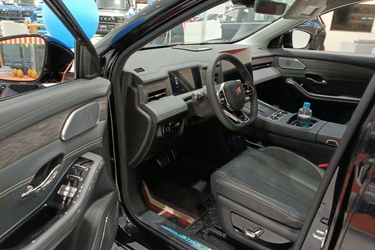 Used JETOUR Shanhai L9 2025 1.5TD 2DHT Luxury Edition 6-Seater Interior 2