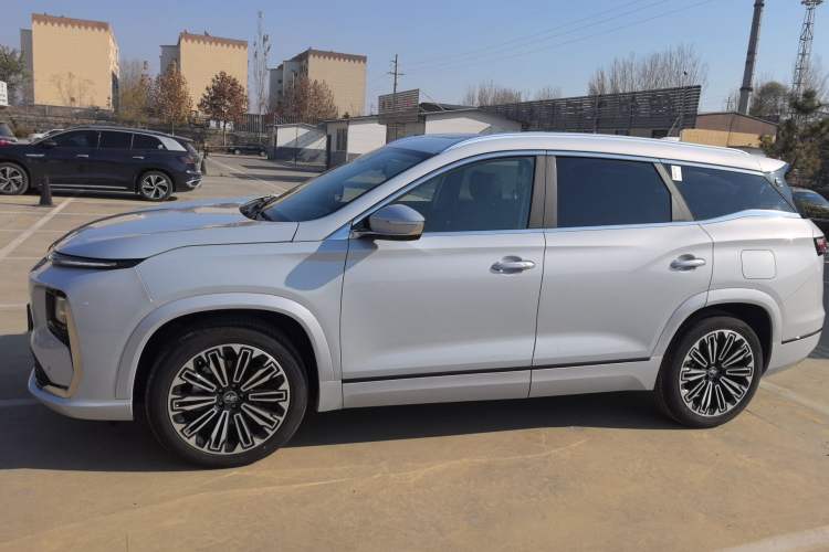 Used JETOUR Shanhai L9 2025 1.5TD 2DHT Flagship Edition 6 Seats Left Side