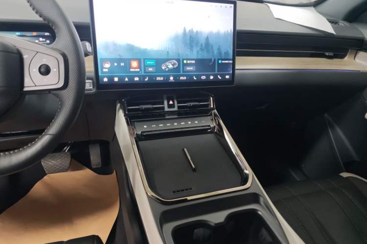 Used JETOUR Shanhai L6 2024 1.5TD DHT ULTRA Audio And AC Panel