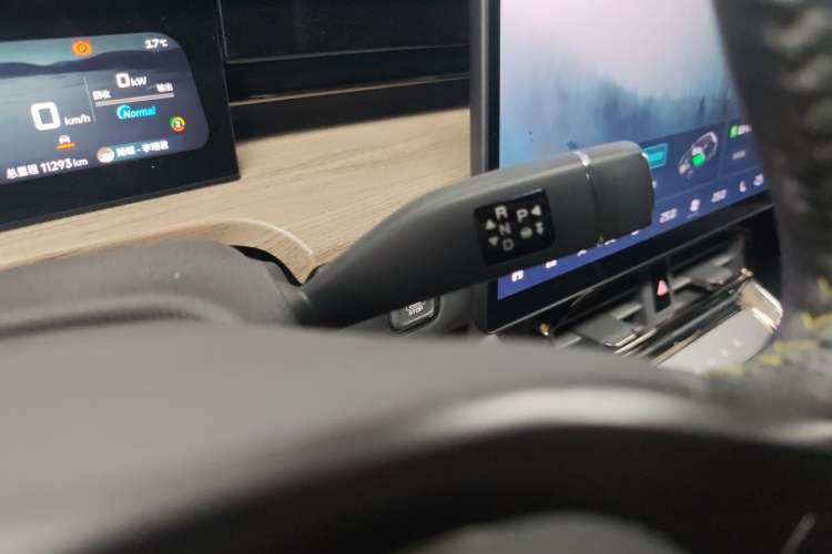 Used JETOUR Shanhai L6 2024 1.5TD DHT ULTRA Gear Lever