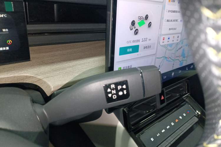 Used JETOUR Shanhai L6 2024 1.5TD DHT ULTRA Gear Lever