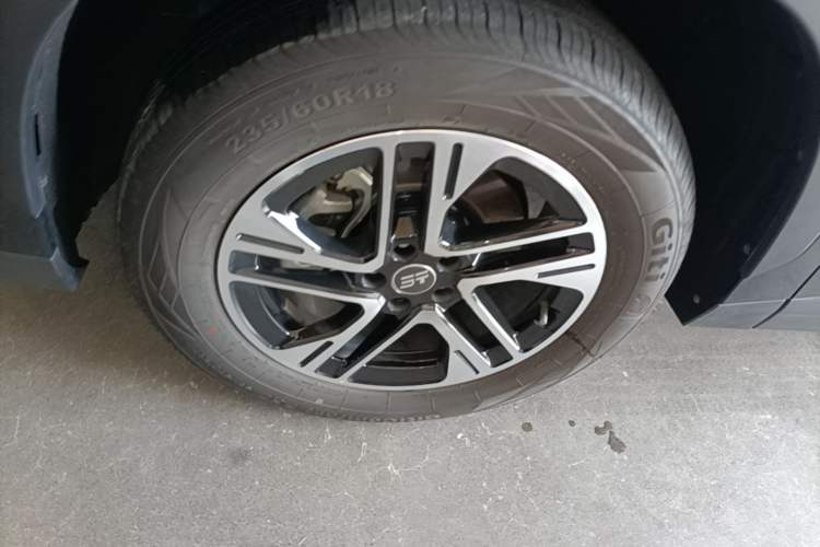 Used JETOUR Shanhai L6 2024 1.5TD DHT MAX Left Front Wheel Hub