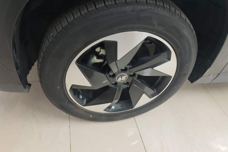 Used JETOUR Shanhai L6 2024 1.5TD DHT ULTRA Left Front Wheel Hub