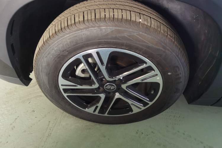 Used JETOUR Shanhai L6 2024 1.5TD DHT MAX Left Front Wheel Hub