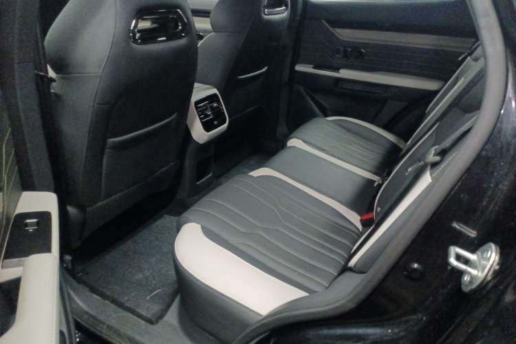 Used JETOUR Shanhai L6 2024 1.5TD DHT ULTRA Left Rear Seat