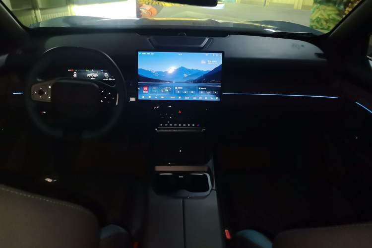 Used JETOUR Shanhai L6 2024 1.5TD DHT MAX Center Console