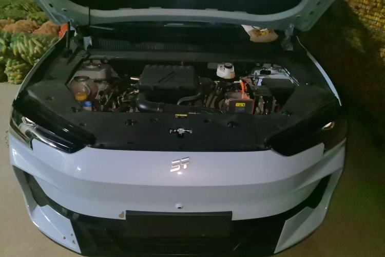 Used JETOUR Shanhai L6 2024 1.5TD DHT MAX Engine Bay
