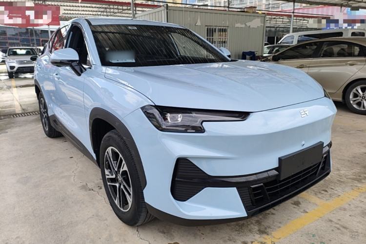 Used JETOUR Shanhai L6 2024 1.5TD DHT MAX Front Right 45 Deg