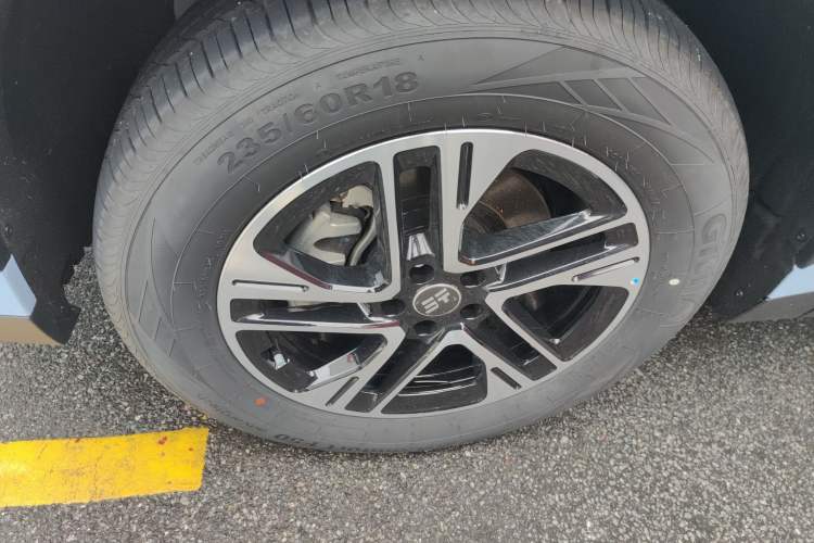 Used JETOUR Shanhai L6 2024 1.5TD DHT MAX Left Front Wheel Hub