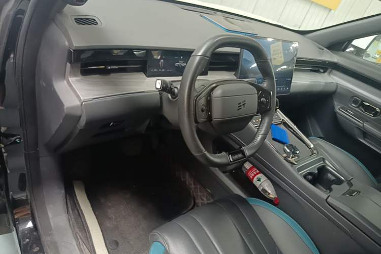 Used JETOUR Shanhai L6 2024 1.5TD DHT ULTRA Center Console