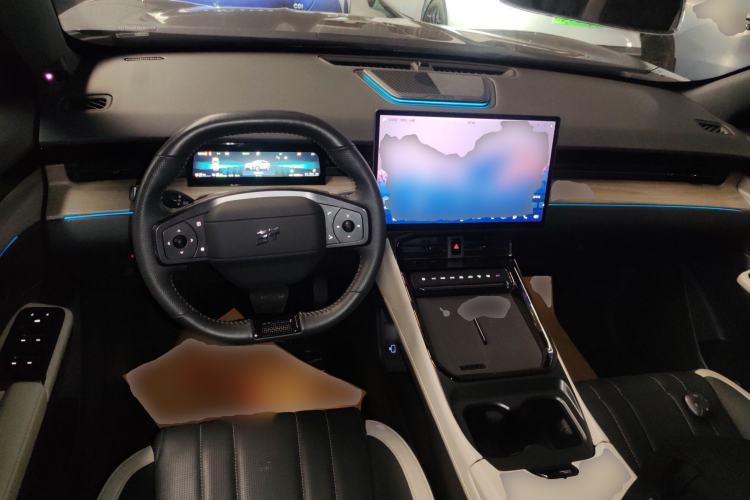 Used JETOUR Shanhai L6 2024 1.5TD DHT ULTRA Center Console
