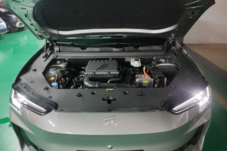 Used JETOUR Shanhai L6 2024 1.5TD DHT MAX Engine Bay