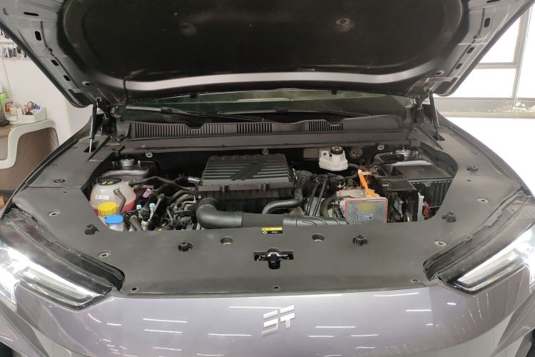 Used JETOUR Shanhai L6 2024 1.5TD DHT MAX Engine Bay