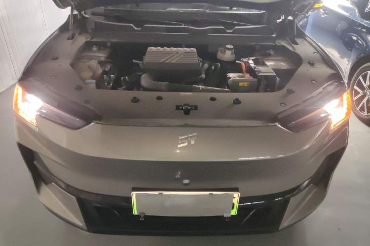 Used JETOUR Shanhai L6 2024 1.5TD DHT ULTRA Engine Bay