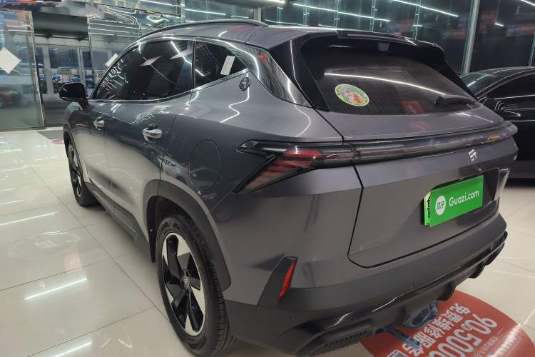 Used JETOUR Shanhai L6 2024 1.5TD DHT ULTRA Exterior 2