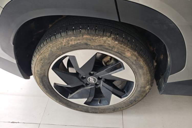 Used JETOUR Shanhai L6 2024 1.5TD DHT ULTRA Exterior 5