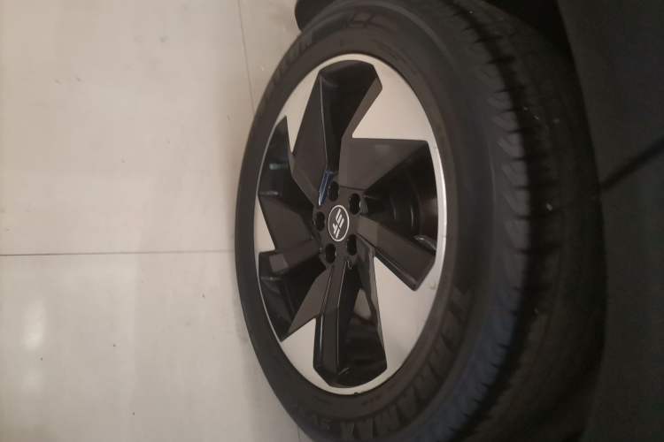 Used JETOUR Shanhai L6 2024 1.5TD DHT ULTRA Exterior 8