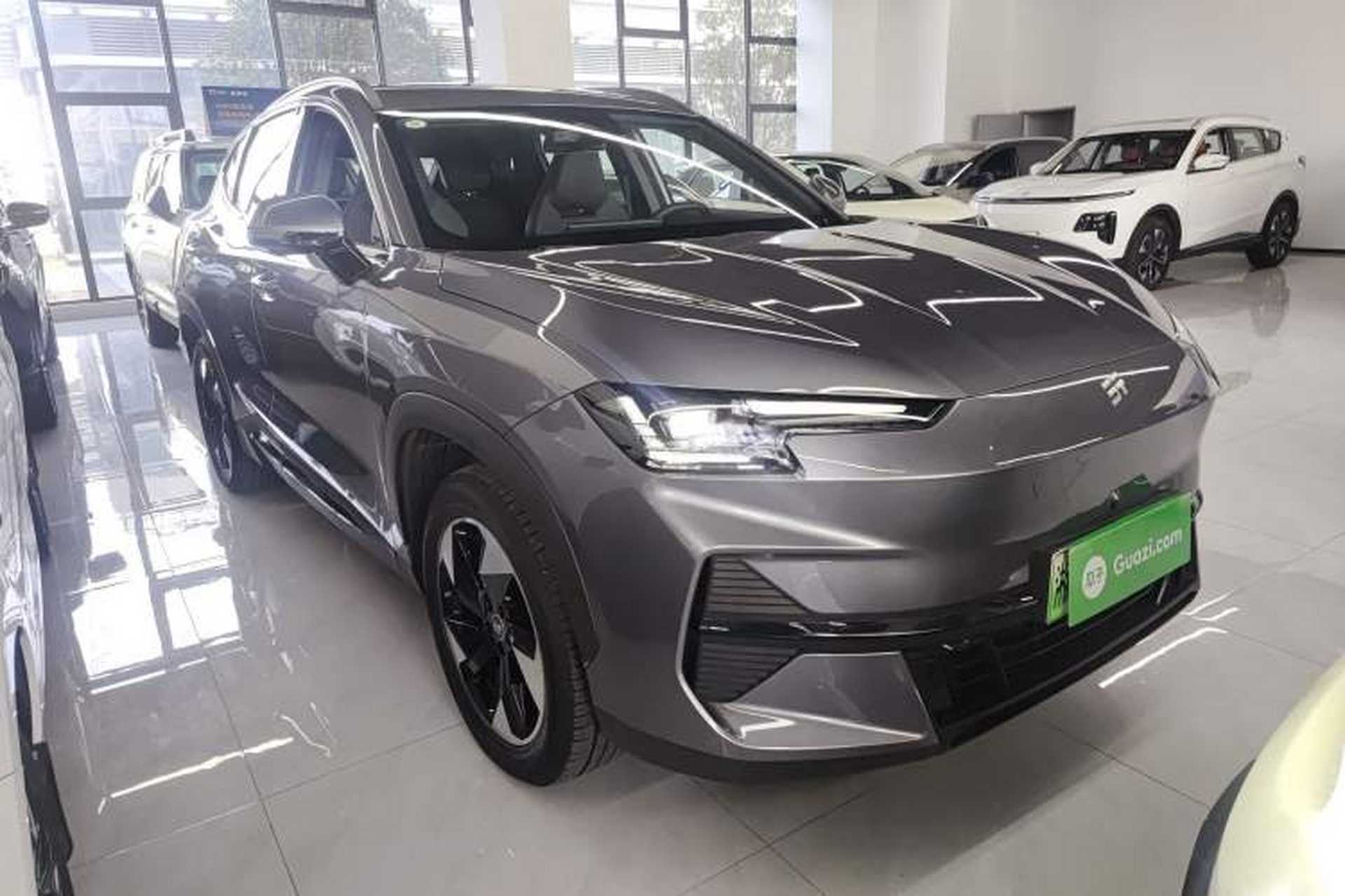 Used JETOUR Shanhai L6 2024 1.5TD DHT ULTRA Front Right 45 Deg