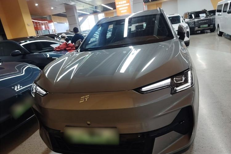 Used JETOUR Shanhai L6 2024 1.5TD DHT ULTRA Front