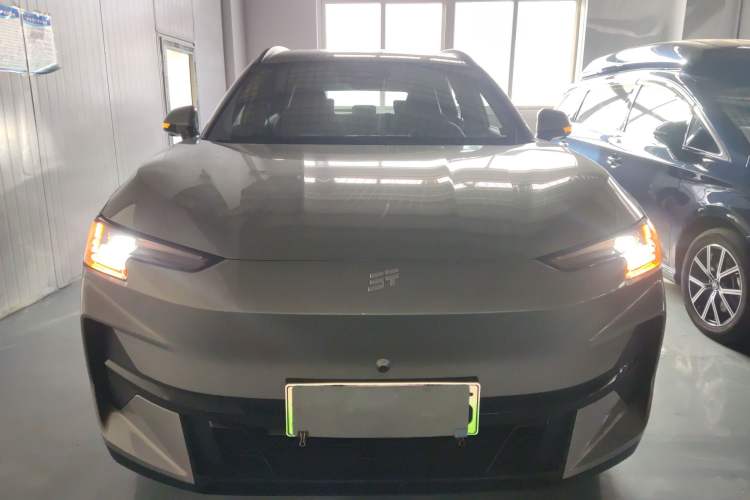 Used JETOUR Shanhai L6 2024 1.5TD DHT ULTRA Front