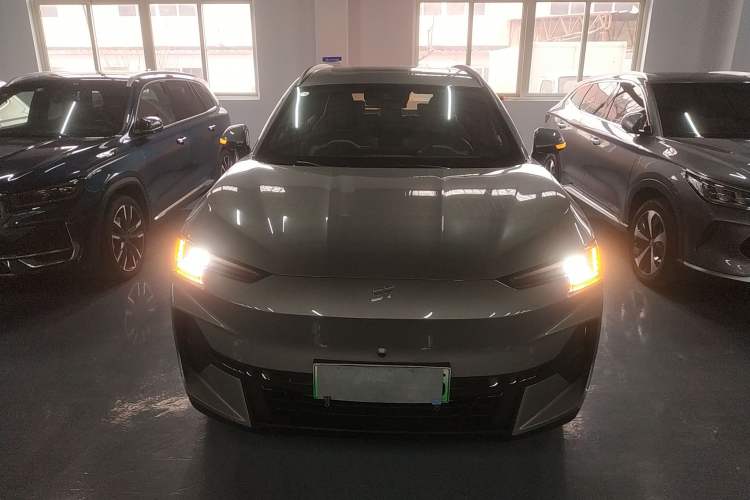 Used JETOUR Shanhai L6 2024 1.5TD DHT ULTRA Front