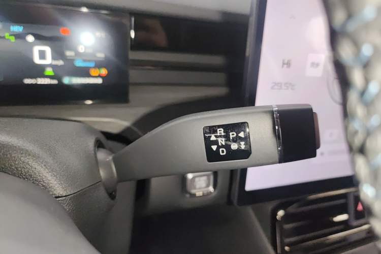Used JETOUR Shanhai L6 2024 1.5TD DHT ULTRA Gear Lever