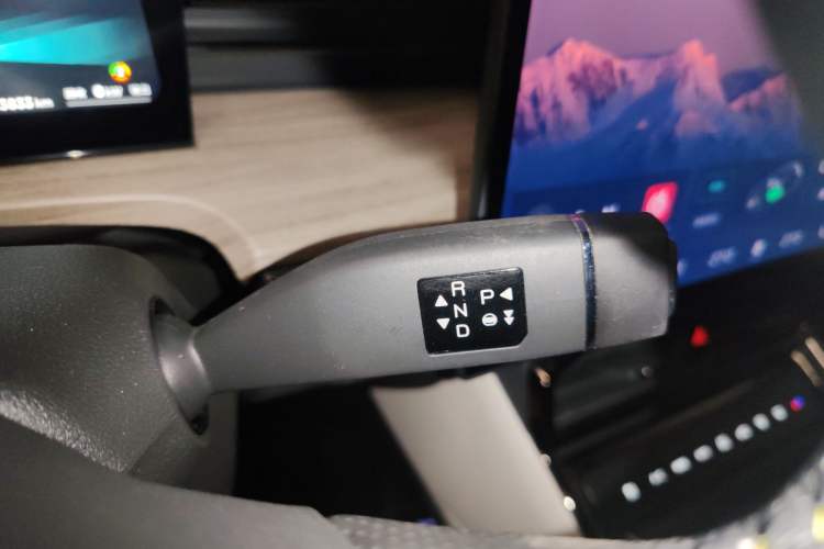 Used JETOUR Shanhai L6 2024 1.5TD DHT ULTRA Gear Lever