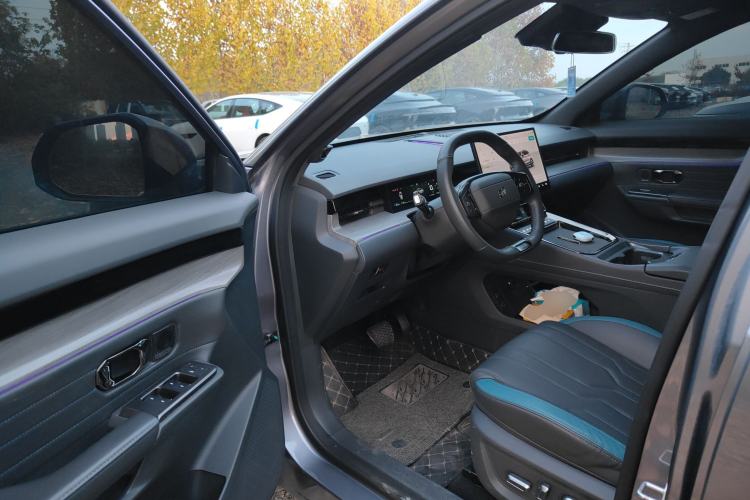 Used JETOUR Shanhai L6 2024 1.5TD DHT ULTRA Interior 3