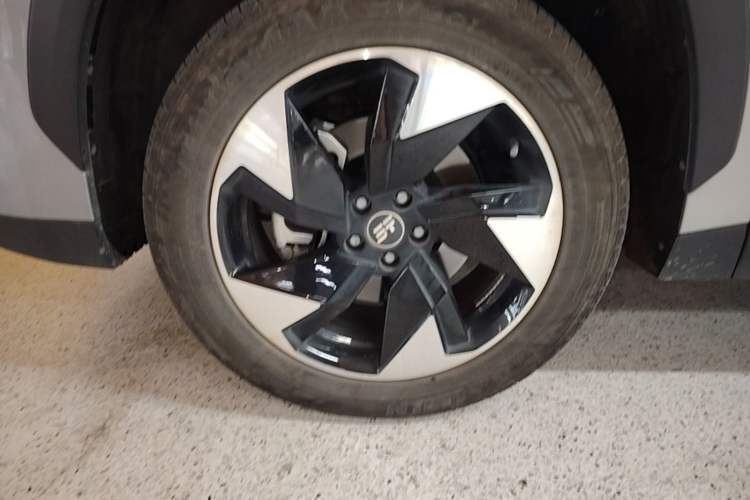 Used JETOUR Shanhai L6 2024 1.5TD DHT ULTRA Left Front Wheel Hub