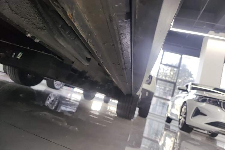 Used JETOUR Shanhai L6 2024 1.5TD DHT ULTRA Left Side Sill