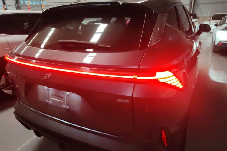 Used JETOUR Shanhai L6 2024 1.5TD DHT ULTRA Rear