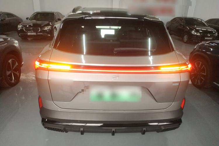 Used JETOUR Shanhai L6 2024 1.5TD DHT ULTRA Rear