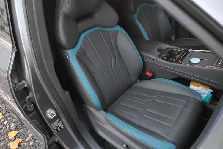 Used JETOUR Shanhai L6 2024 1.5TD DHT ULTRA Right Front Seat