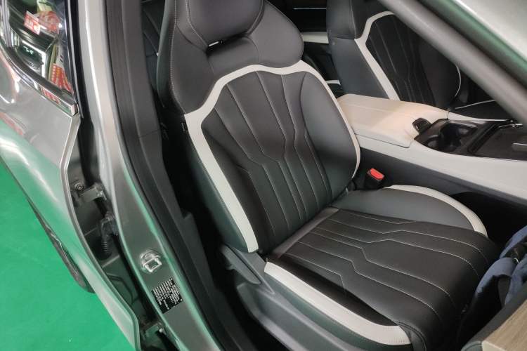 Used JETOUR Shanhai L6 2024 1.5TD DHT MAX Right Front Seat