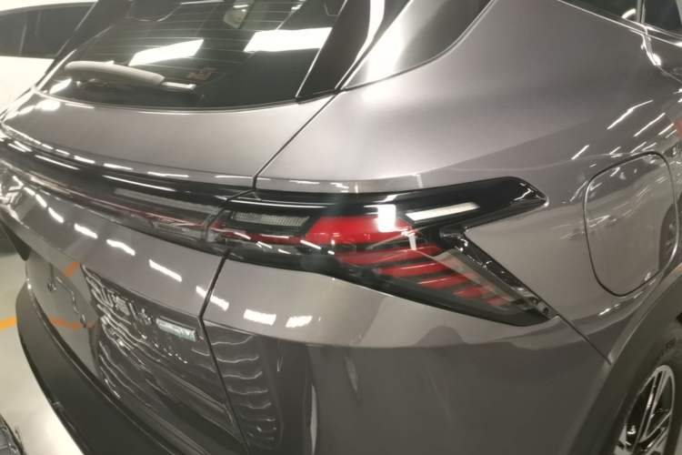 Used JETOUR Shanhai L6 2024 1.5TD DHT MAX Right Rear Taillight