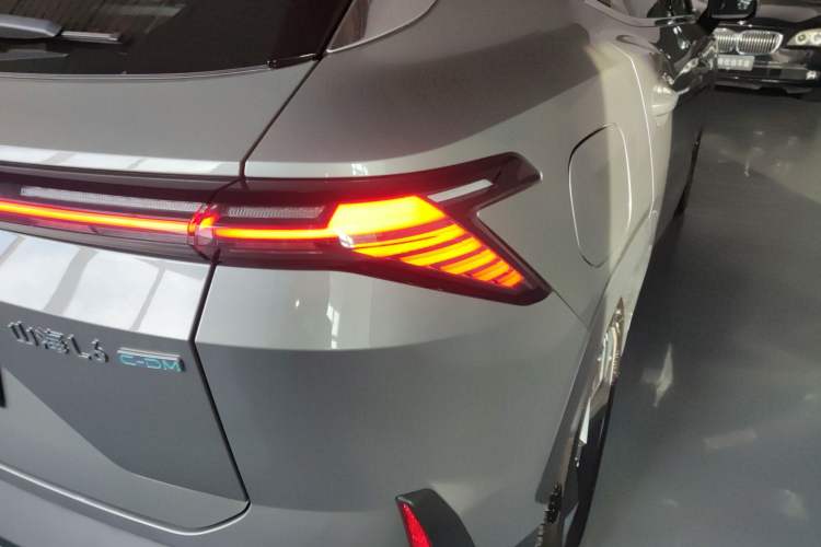 Used JETOUR Shanhai L6 2024 1.5TD DHT ULTRA Right Rear Taillight