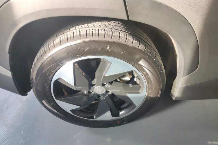 Used JETOUR Shanhai L6 2024 1.5TD DHT ULTRA Right Rear Wheel Hub