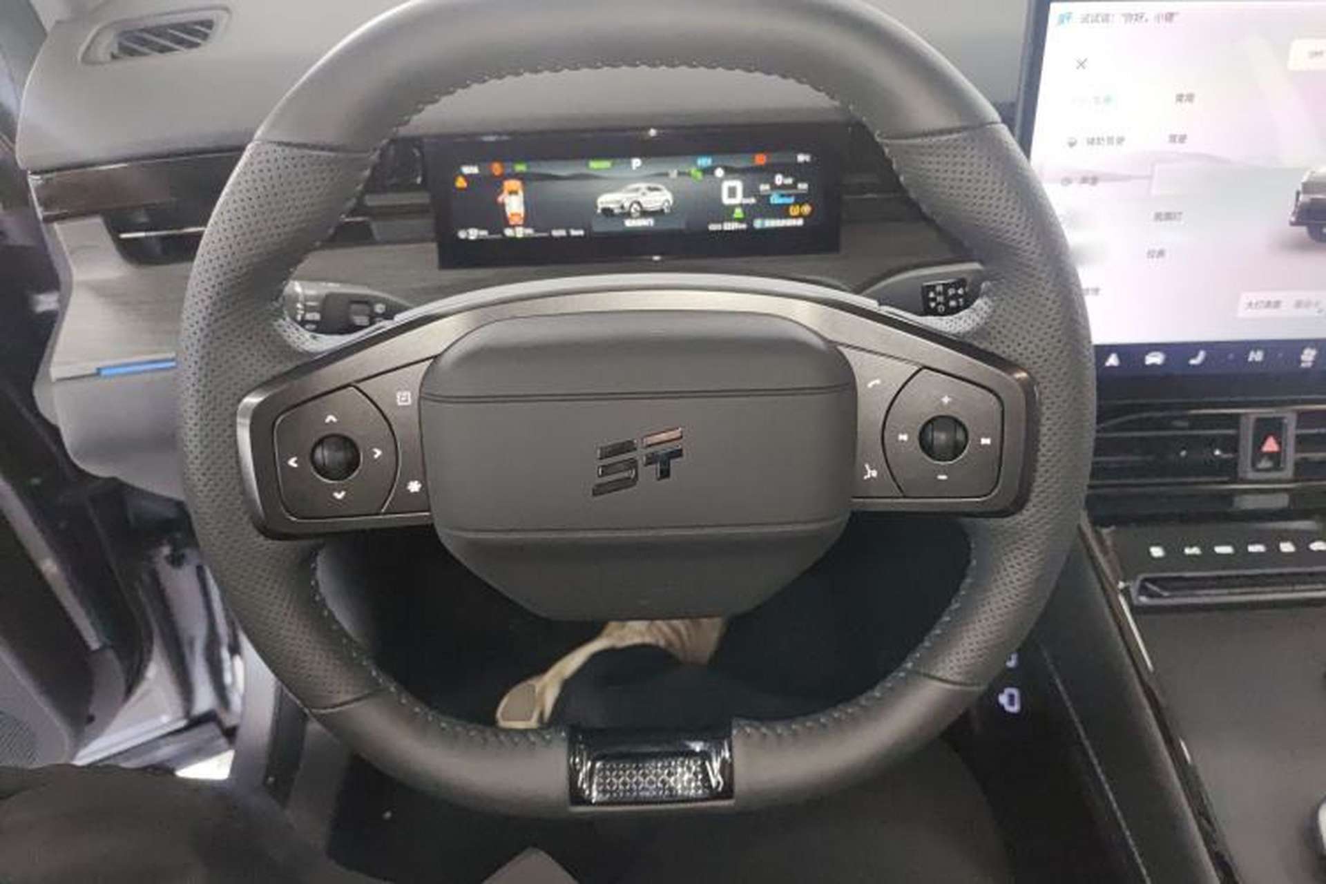 Used JETOUR Shanhai L6 2024 1.5TD DHT ULTRA Steering Wheel
