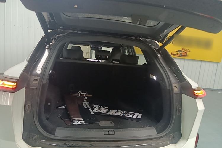 Used JETOUR Shanhai L6 2024 1.5TD DHT ULTRA Trunk