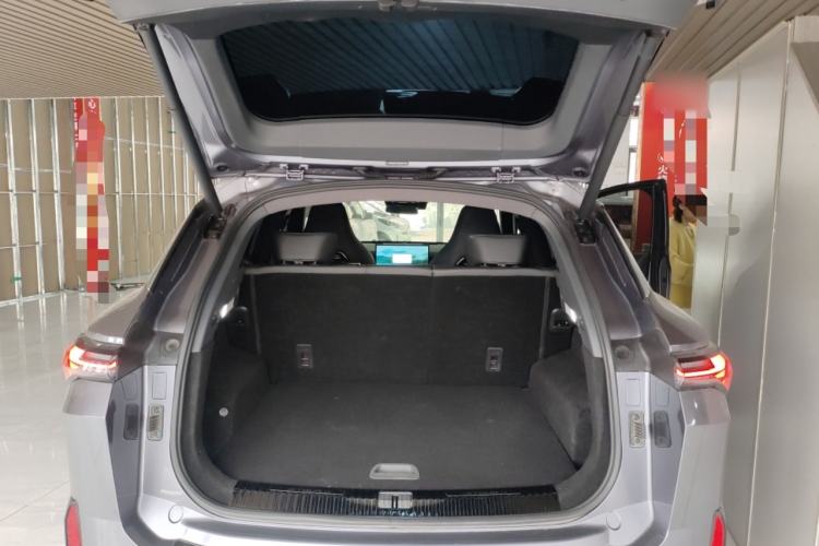 Used JETOUR Shanhai L6 2024 1.5TD DHT MAX Trunk