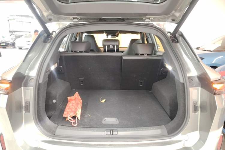 Used JETOUR Shanhai L6 2024 1.5TD DHT ULTRA Trunk
