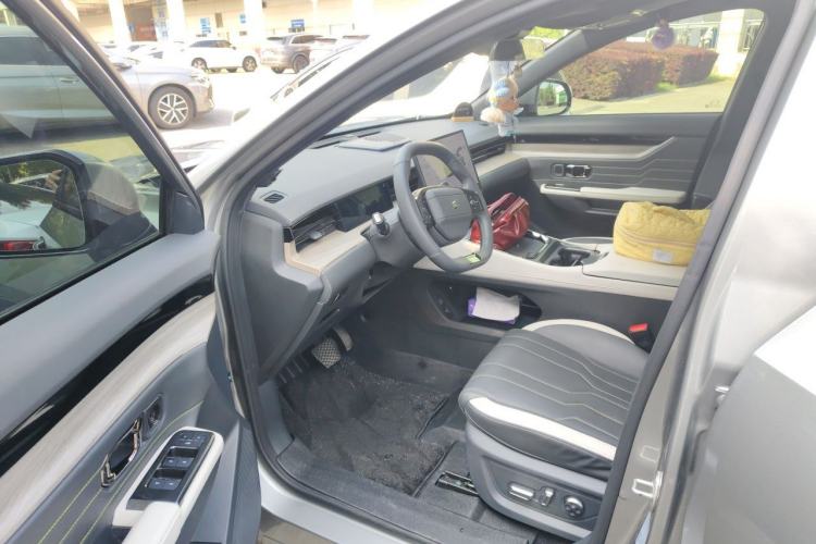 Used JETOUR Shanhai L6 2024 1.5TD DHT ULTRA Driver Seat