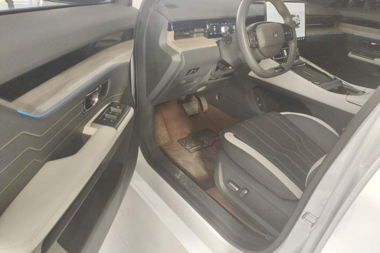 Used JETOUR Shanhai L6 2024 1.5TD DHT MAX Driver Seat