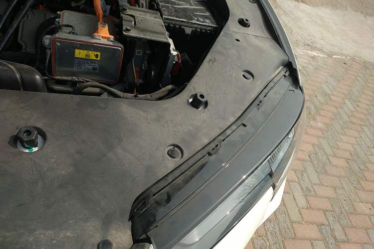 Used JETOUR Shanhai L6 2024 1.5TD DHT MAX Engine Bay Left