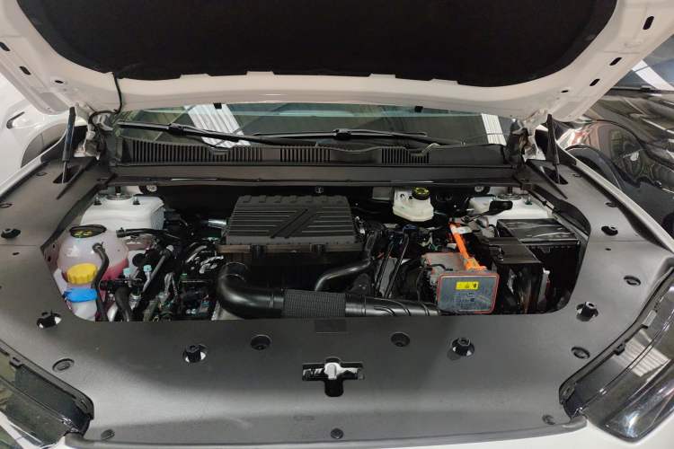 Used JETOUR Shanhai L6 2024 1.5TD DHT MAX Engine Bay